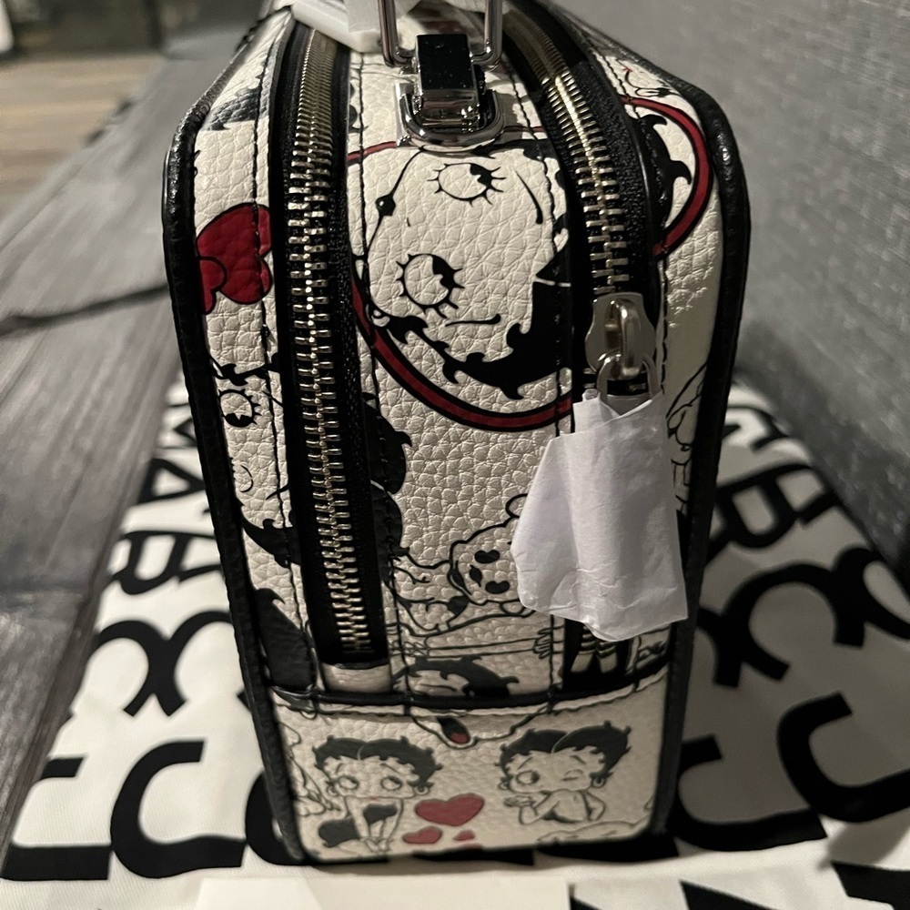NWT MARC JACOBS x Betty Boop The Large Box Top Handle Crossbody Bag Black White - Picture 8 of 11